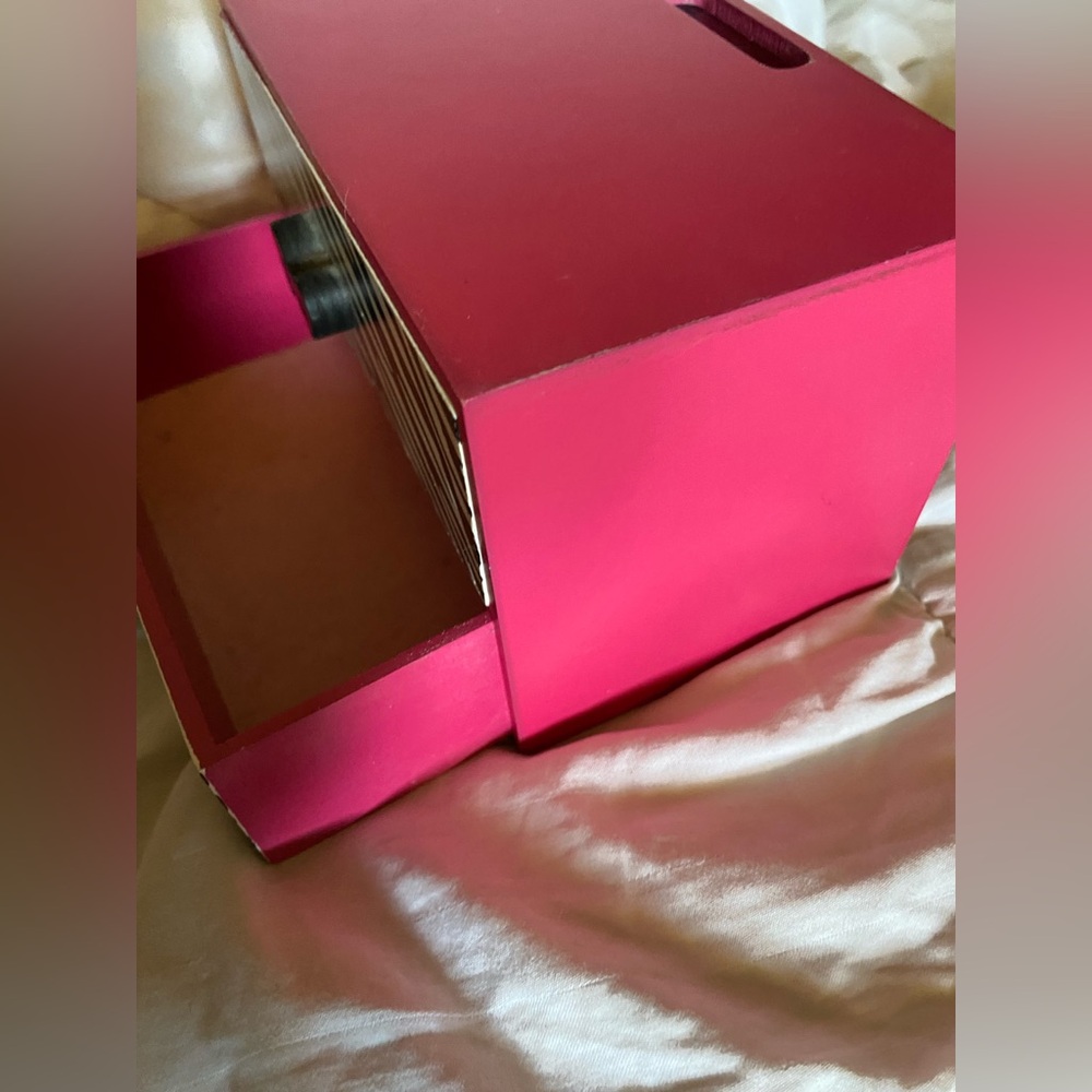 Hello Kitty Pink and Zebra Jewelry Box - Picture 12 of 12